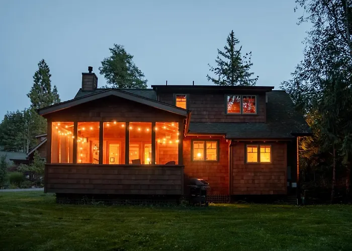 Wooded Bliss Riverfront Sanctuary On The Mckenzie