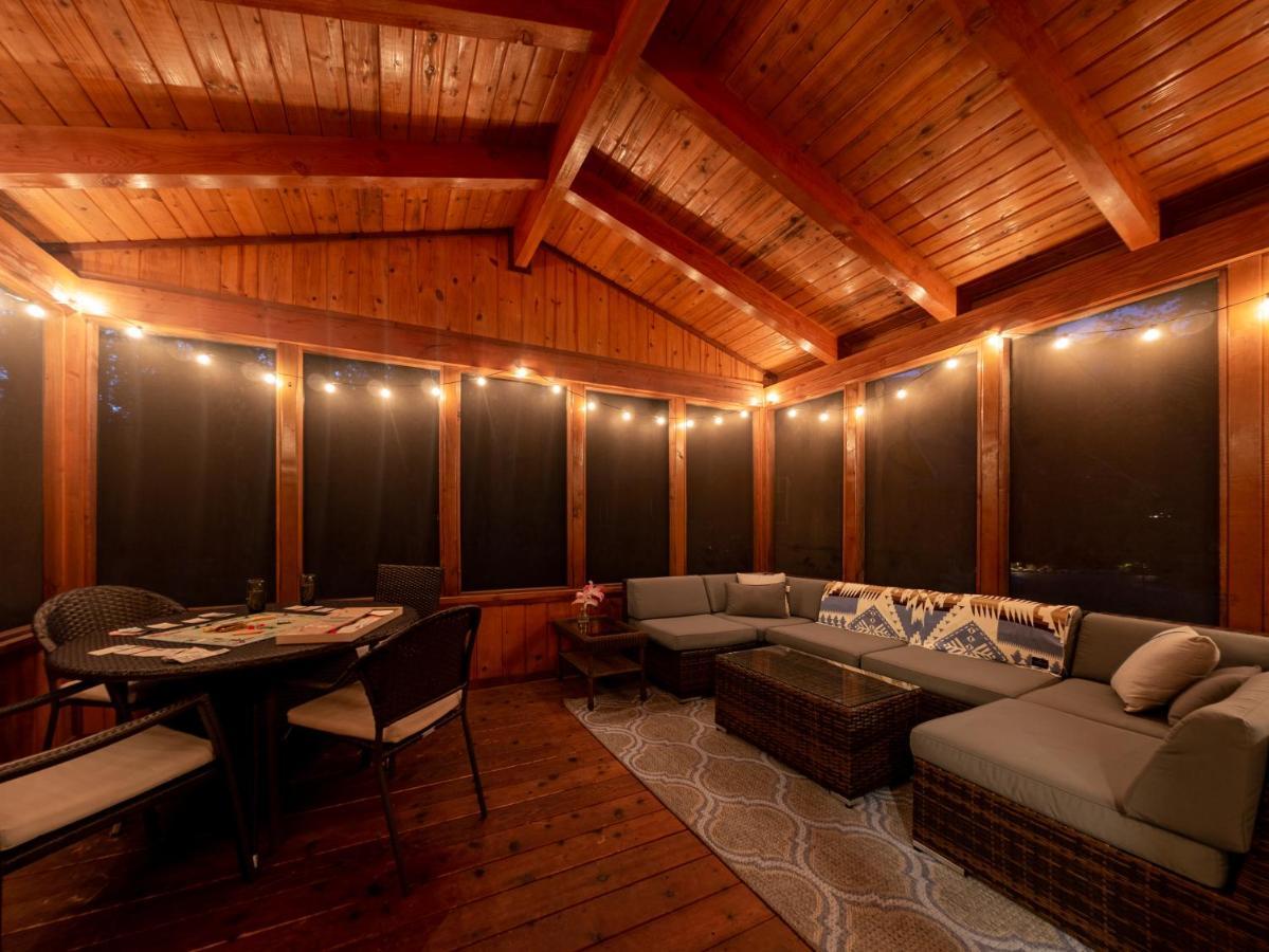 Hébergement de vacances Wooded Bliss Riverfront Sanctuary On The Mckenzie McKenzie Bridge